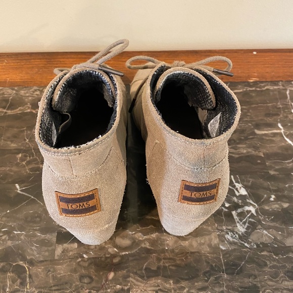 Toms Wedge Booties | Size 7.5 - Picture 4 of 4